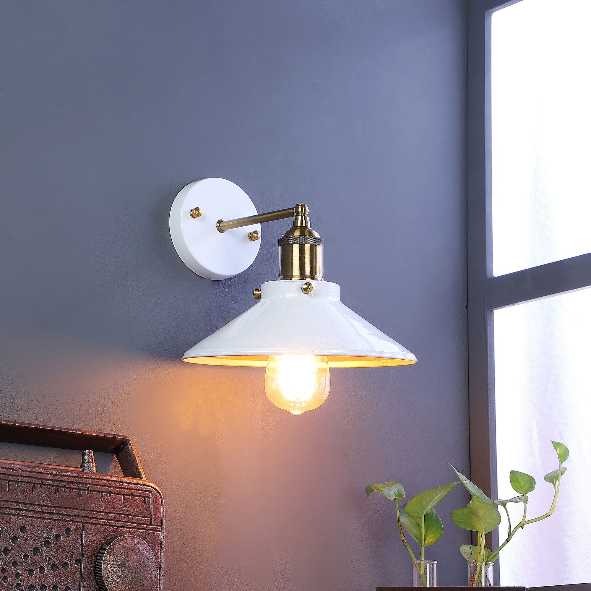 Nora White Metal Wall Light